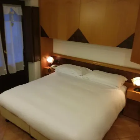 Lo Scoiattolo 3* Рокказаро