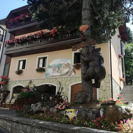 Lo Scoiattolo Hotel